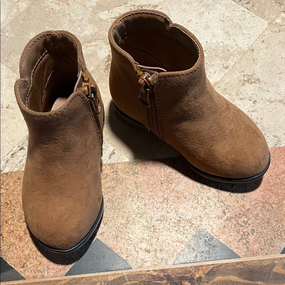 Cat & Jack Tan Kids Boots